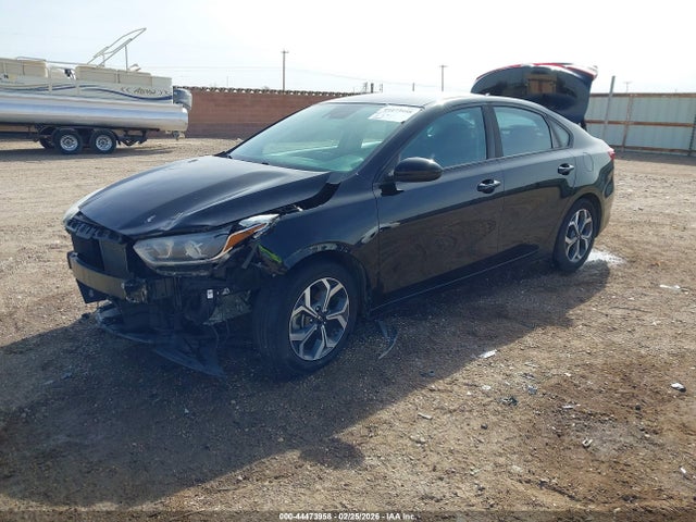 3KPF24AD1KE027411 KIA Forte Lxs