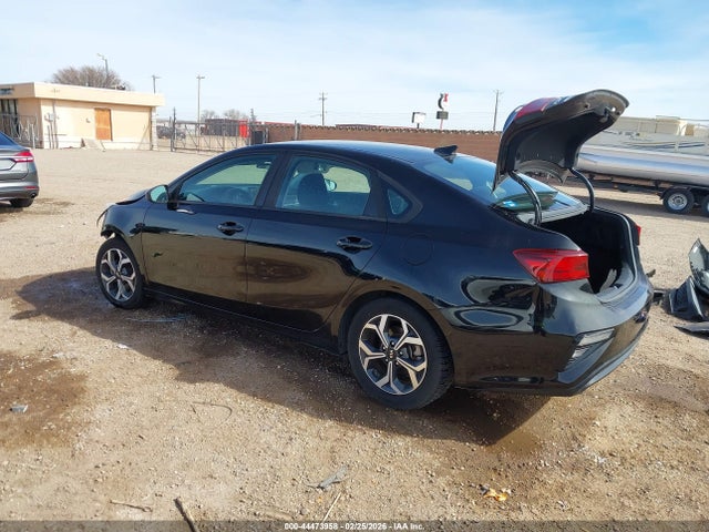 3KPF24AD1KE027411 KIA Forte Lxs