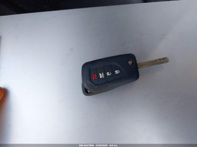 4T1B11HK1KU185118 Toyota CAMRY SE