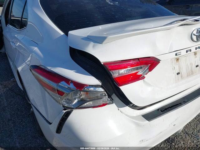 4T1B11HK1KU185118 Toyota CAMRY SE