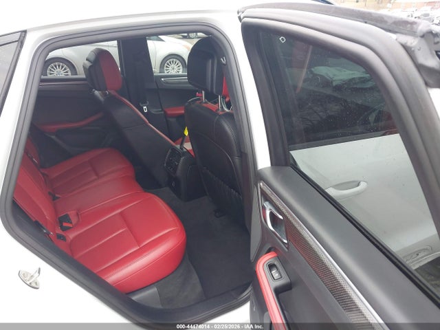 2018 PORSCHE MACAN WP1AG2A51JLB63227 Photo 7