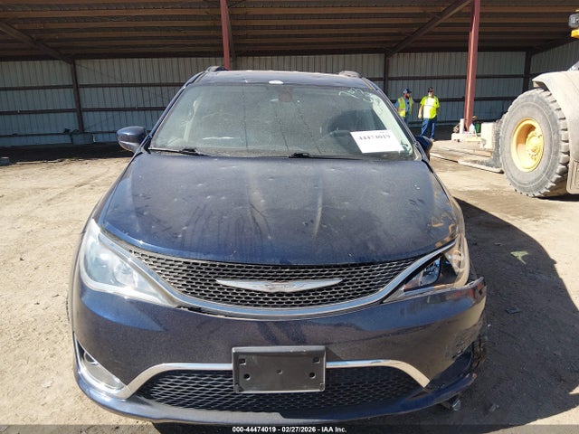 Продаж на аукціоні авто 2017 Chrysler Pacifica Touring-l, vin: 2C4RC1BG7HR514864, номер лоту: 44474019