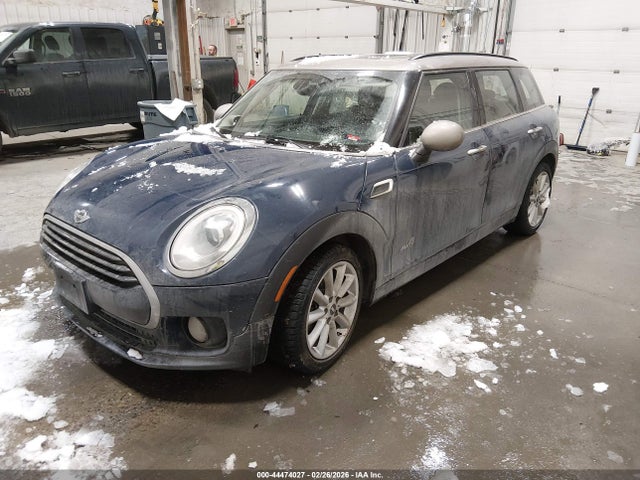 Mini Clubman Cooper 2018 WMWLU1C52J2F29373 Image 2