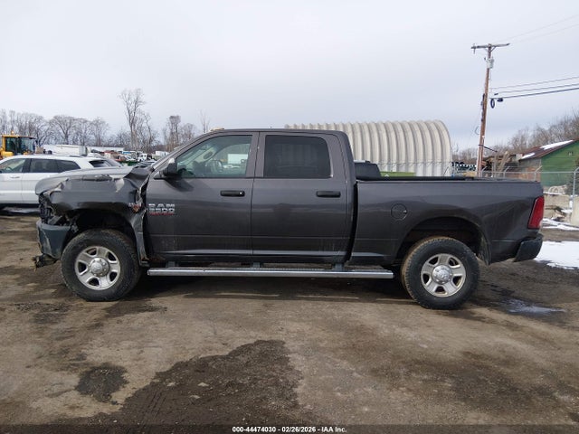 44474030 :رقم المزاد ، 3C63R3CJ9EG137859 vin ، 2014 Ram 3500 Tradesman مزاد بيع