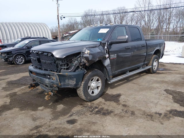 44474030 :رقم المزاد ، 3C63R3CJ9EG137859 vin ، 2014 Ram 3500 Tradesman مزاد بيع