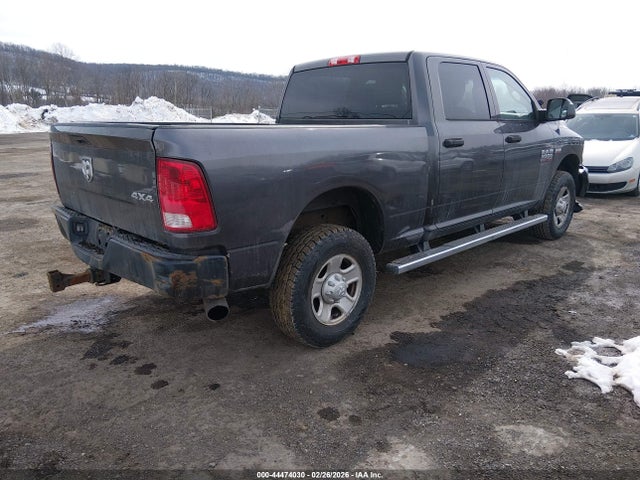 44474030 :رقم المزاد ، 3C63R3CJ9EG137859 vin ، 2014 Ram 3500 Tradesman مزاد بيع