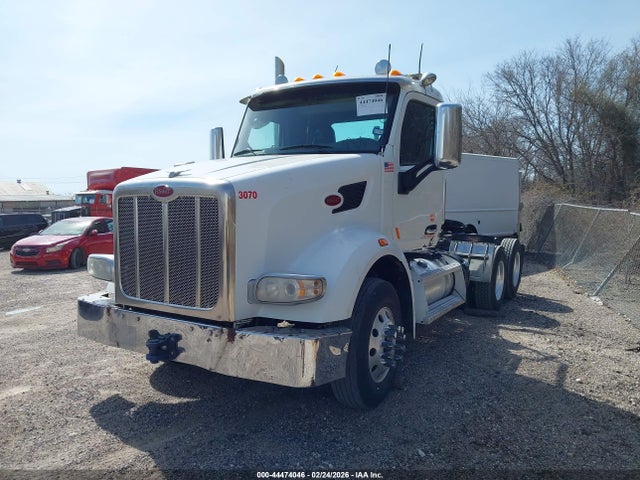 Peterbilt 567 2016 1XPCD49X5GD353070 Image 2