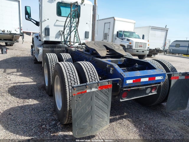 Peterbilt 567 2016 1XPCD49X5GD353070 Image 3