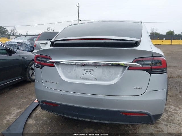 Tesla Model X 60d/70d/75d/90d/p100d 2016 5YJXCBE26GF022897 Image 16