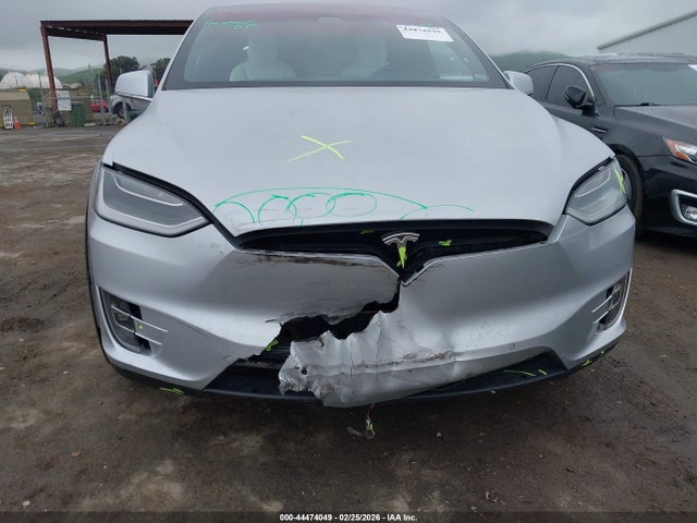 2016 TESLA MODEL X 5YJXCBE26GF022897 Photo 5