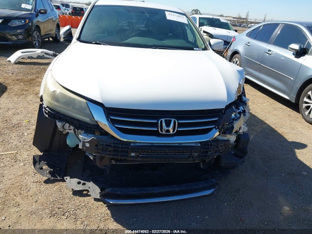 1HGCR2F34FA261278 Honda ACCORD LX