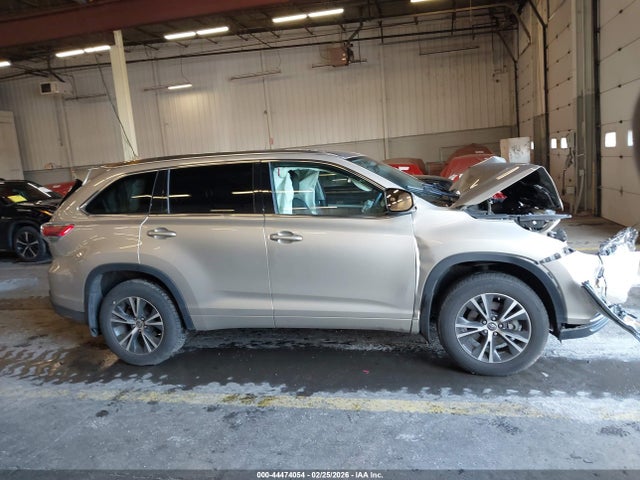 5TDJKRFH7GS281026 Toyota Highlander Xle V6