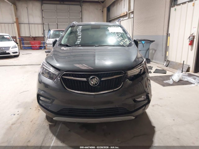 44474066 :رقم المزاد ، KL4CJ1SB5JB656029 vin ، 2018 Buick Encore Sport Touring مزاد بيع