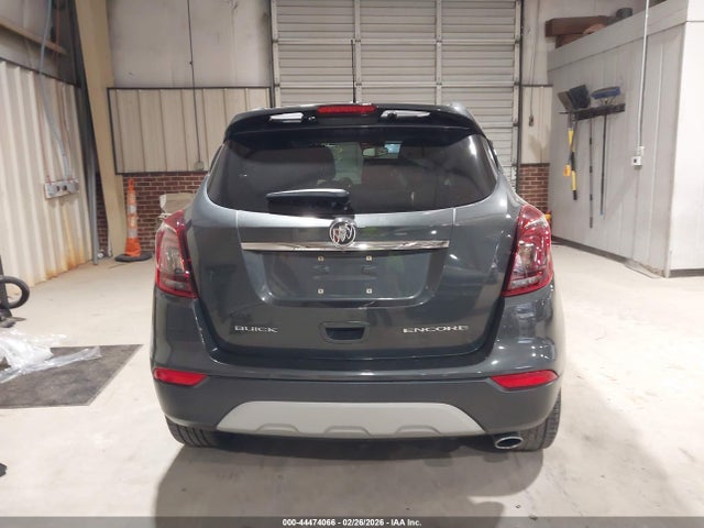 44474066 :رقم المزاد ، KL4CJ1SB5JB656029 vin ، 2018 Buick Encore Sport Touring مزاد بيع