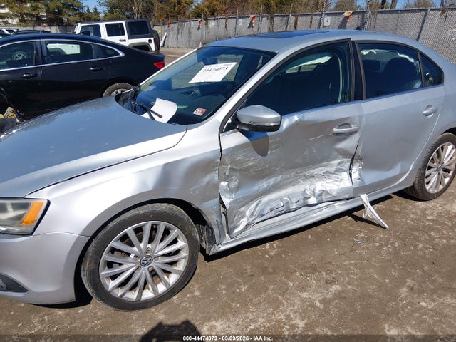 Продаж на аукціоні авто 2014 Volkswagen Jetta 1.8t Sel, vin: 3VWL07AJ1EM427654, номер лоту: 44474073