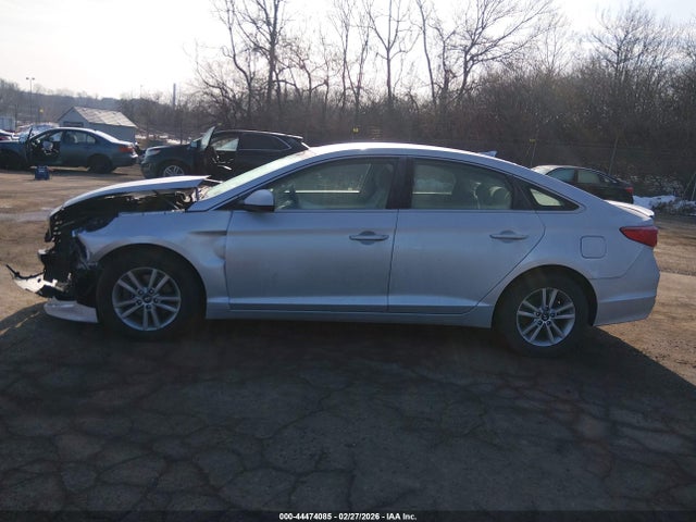 Hyundai SONATA SE 2015 5NPE24AF8FH085613 Image 15