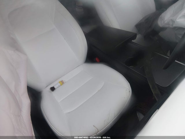 2024 TESLA MODEL Y 7SAYGDEE2RF069137 Photo 4