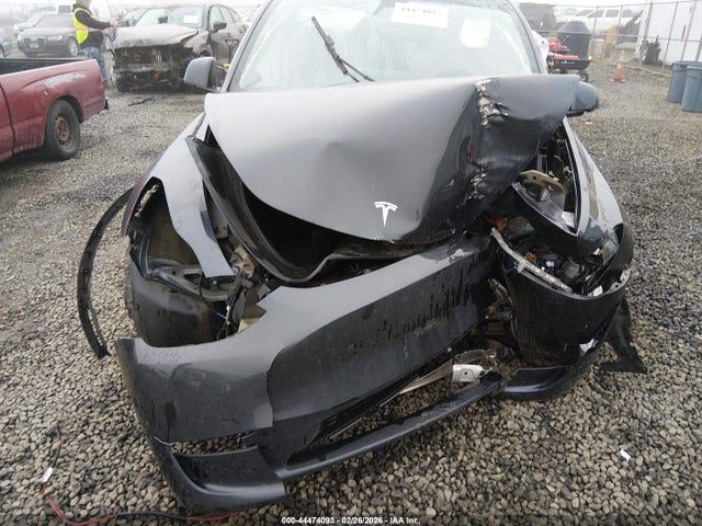 2024 TESLA MODEL Y 7SAYGDEE2RF069137 Photo 5