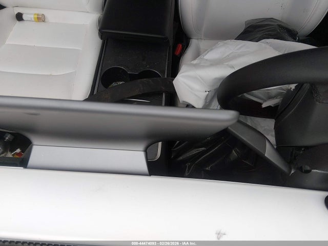 2024 TESLA MODEL Y 7SAYGDEE2RF069137 Photo 6