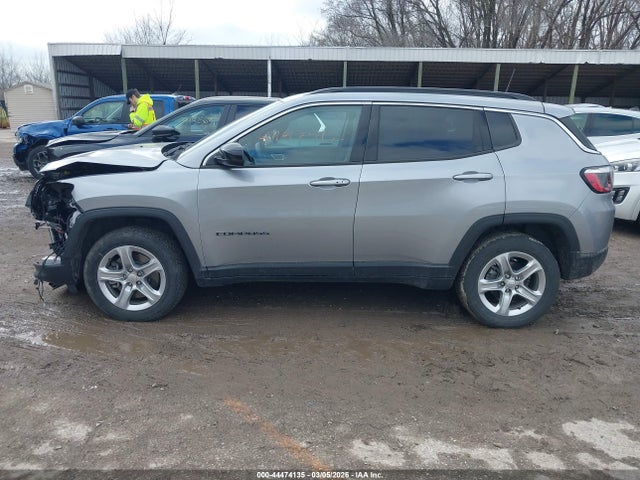 44474135 :رقم المزاد ، 3C4NJDBN3RT596689 vin ، 2024 Jeep Compass Latitude 4x4 مزاد بيع