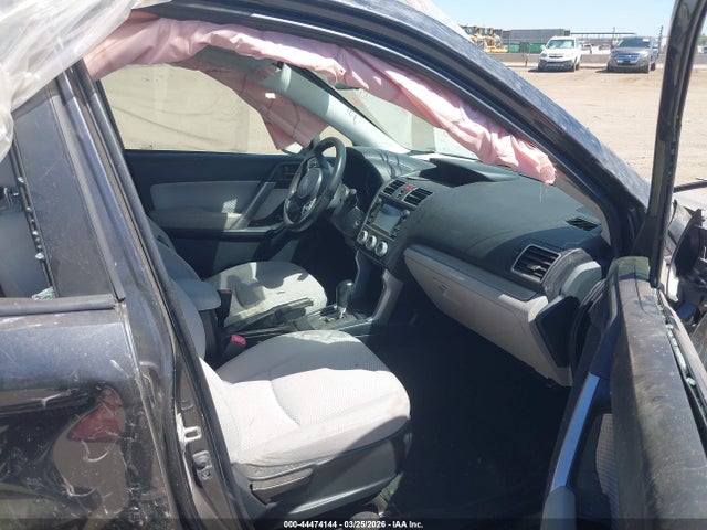 JF2SJABC9JH553012 Subaru Forester 2.5i