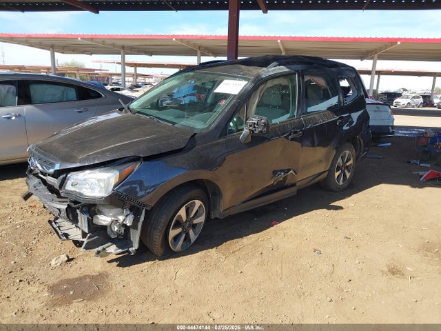 JF2SJABC9JH553012 Subaru Forester 2.5i