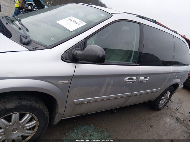 Продажа на аукционе авто 2006 Chrysler Town & Country Touring, vin: 2A4GP54L46R704352, номер лота: 44474167