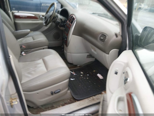 Продажа на аукционе авто 2006 Chrysler Town & Country Touring, vin: 2A4GP54L46R704352, номер лота: 44474167