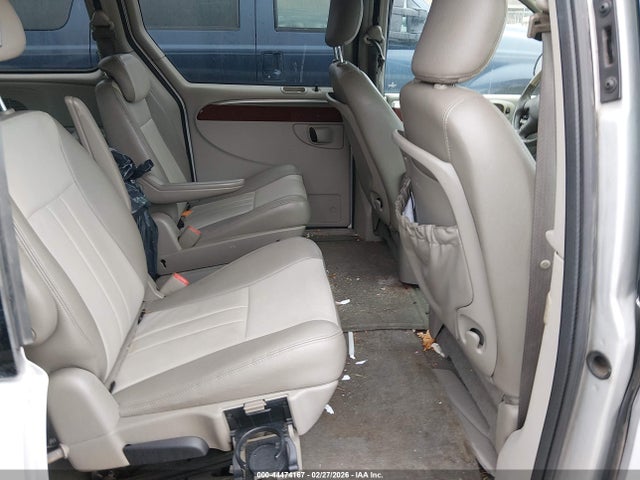 Продажа на аукционе авто 2006 Chrysler Town & Country Touring, vin: 2A4GP54L46R704352, номер лота: 44474167