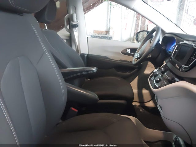 Продажа на аукционе авто 2023 Chrysler Voyager Lx, vin: 2C4RC1CG8PR628580, номер лота: 44474185