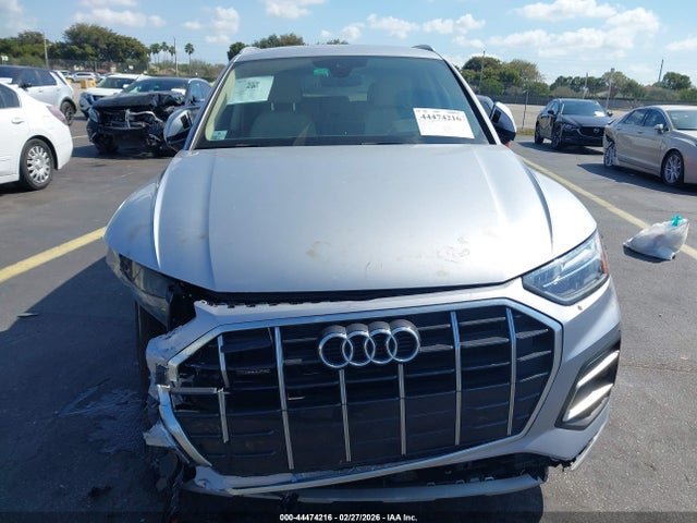 2021 Audi Q5 Premium 45 Tfsi Quattro S Tronic მანქანა იყიდება აუქციონზე, vin: WA1AAAFYXM2005375, აუქციონის ნომერი: 44474216