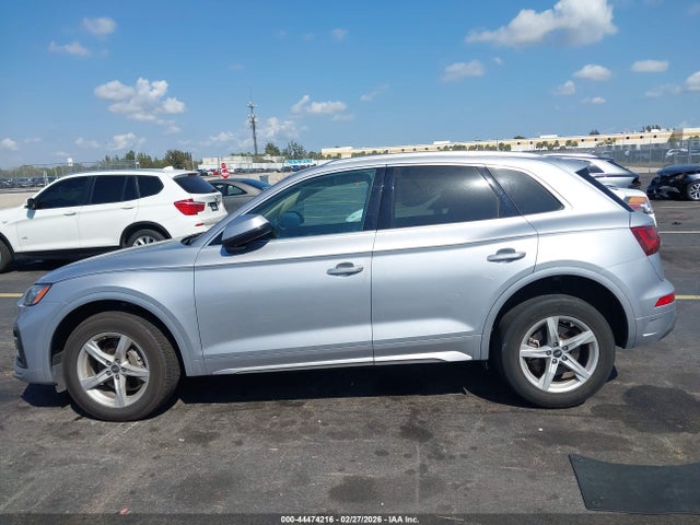 2021 Audi Q5 Premium 45 Tfsi Quattro S Tronic მანქანა იყიდება აუქციონზე, vin: WA1AAAFYXM2005375, აუქციონის ნომერი: 44474216