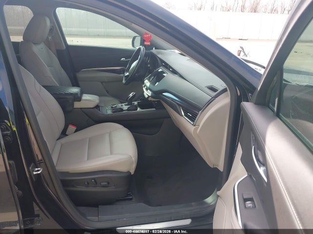 1GYAZAR47NF165595 Cadillac Xt4 Fwd Luxury