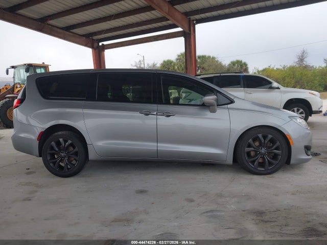 Продаж на аукціоні авто 2020 Chrysler Pacifica Touring, vin: 2C4RC1FG8LR120079, номер лоту: 44474226