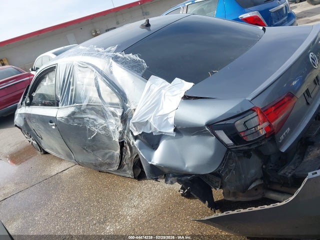 3VWD17AJ4GM303530 Volkswagen Jetta 1.8t Sport