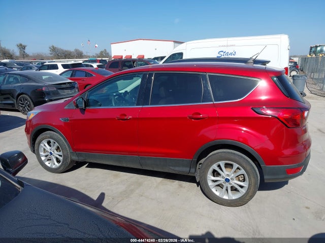 2019 Ford Escape Se მანქანა იყიდება აუქციონზე, vin: 1FMCU0GD6KUB85866, აუქციონის ნომერი: 44474240