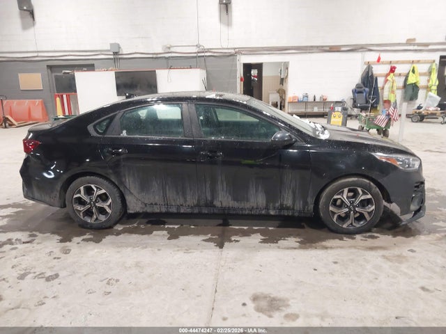 2020 Kia Forte Lxs მანქანა იყიდება აუქციონზე, vin: 3KPF24AD2LE195754, აუქციონის ნომერი: 44474247