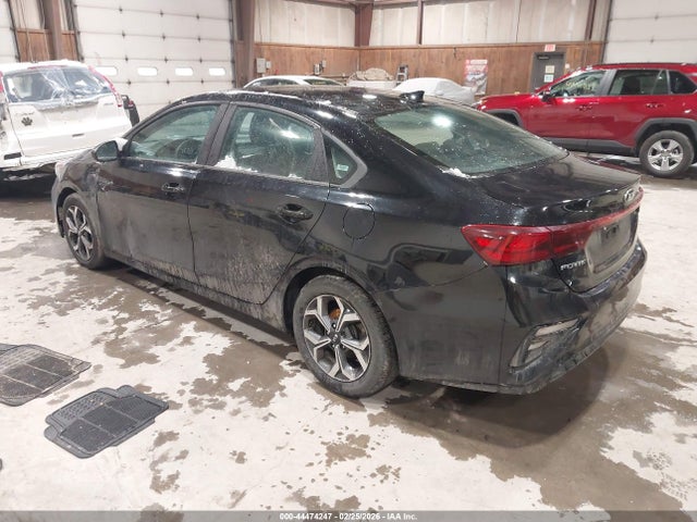 2020 Kia Forte Lxs მანქანა იყიდება აუქციონზე, vin: 3KPF24AD2LE195754, აუქციონის ნომერი: 44474247