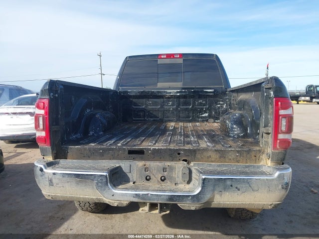3C6UR5DL8RG181793 RAM 2500 Big Horn 4x4 6&#039;4 Box