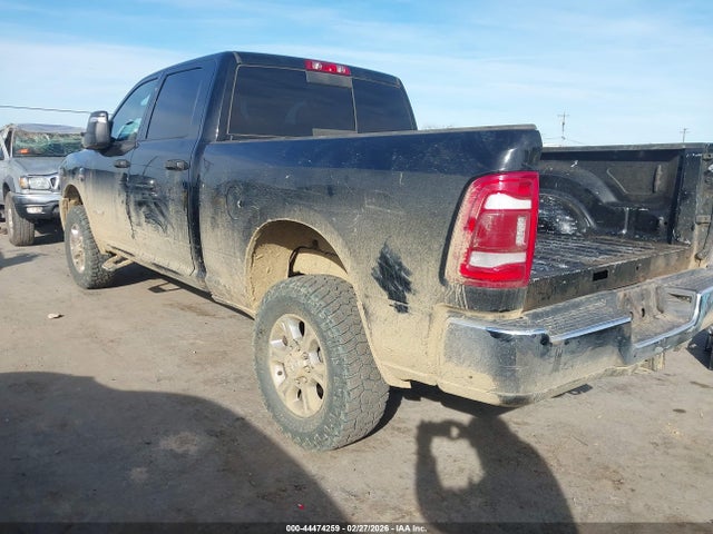 3C6UR5DL8RG181793 RAM 2500 Big Horn 4x4 6&#039;4 Box