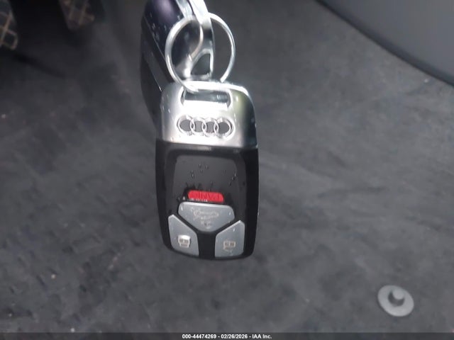 2024 Audi Q5 Prestige 45 Tfsi S Line Quattro S Tronic მანქანა იყიდება აუქციონზე, vin: WA1FAAFY6R2053520, აუქციონის ნომერი: 44474269