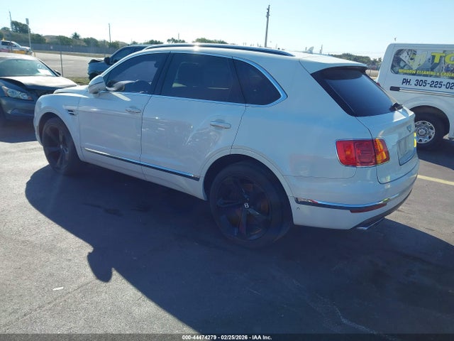 2018 Bentley Bentayga Activity Edition/black Edition/mulliner/onyx Edition/w12 მანქანა იყიდება აუქციონზე, vin: SJAAC2ZV0JC018473, აუქციონის ნომერი: 44474279