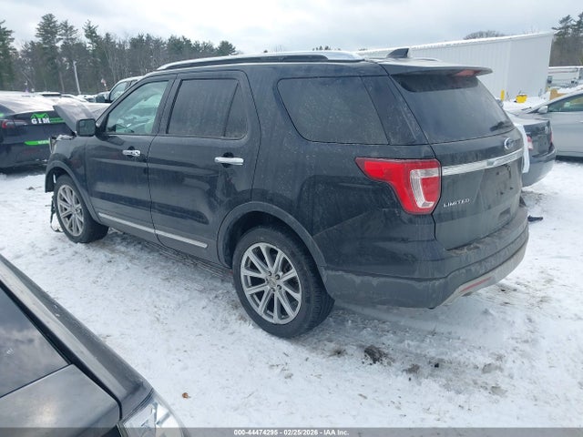 Ford Explorer Limited 2017 1FM5K8F85HGC38517 Image 3