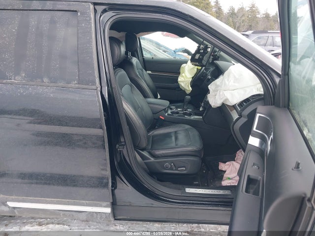 Ford Explorer Limited 2017 1FM5K8F85HGC38517 Image 5