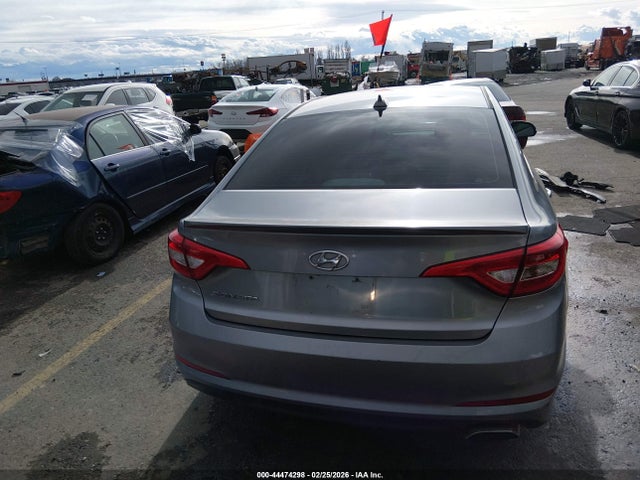 Hyundai SONATA SE 2017 5NPE24AF3HH572737 Image 17