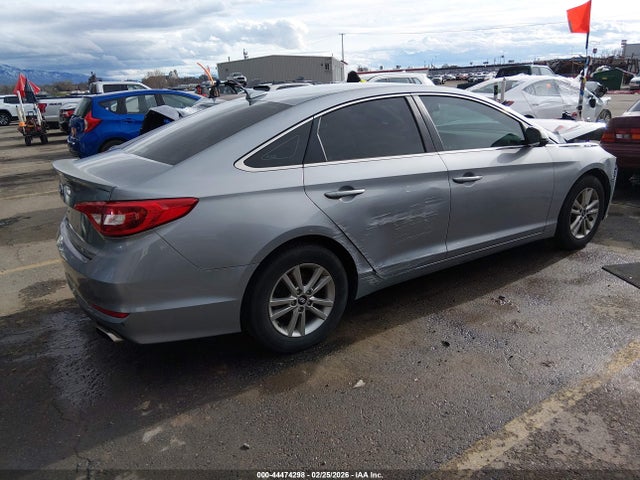 Hyundai SONATA SE 2017 5NPE24AF3HH572737 Image 4