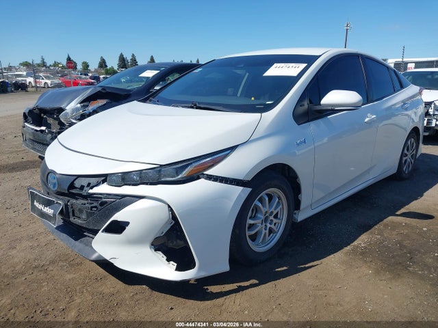 JTDKAMFP2N3226872 Toyota Prius Prime Xle