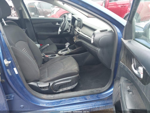 2019 KIA FORTE 3KPF34AD0KE018051 Photo 4