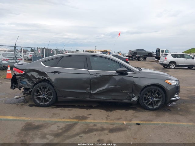 3FA6P0LU1JR277770 Ford Fusion Hybrid Se