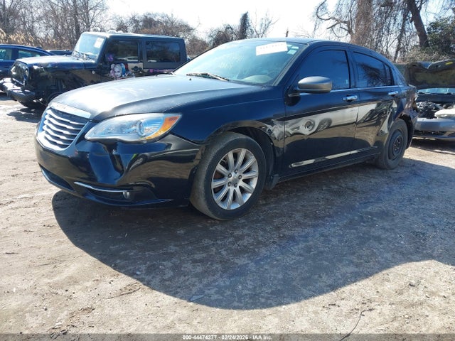 2013 CHRYSLER 200 1C3CCBCG2DN696463 Photo 1